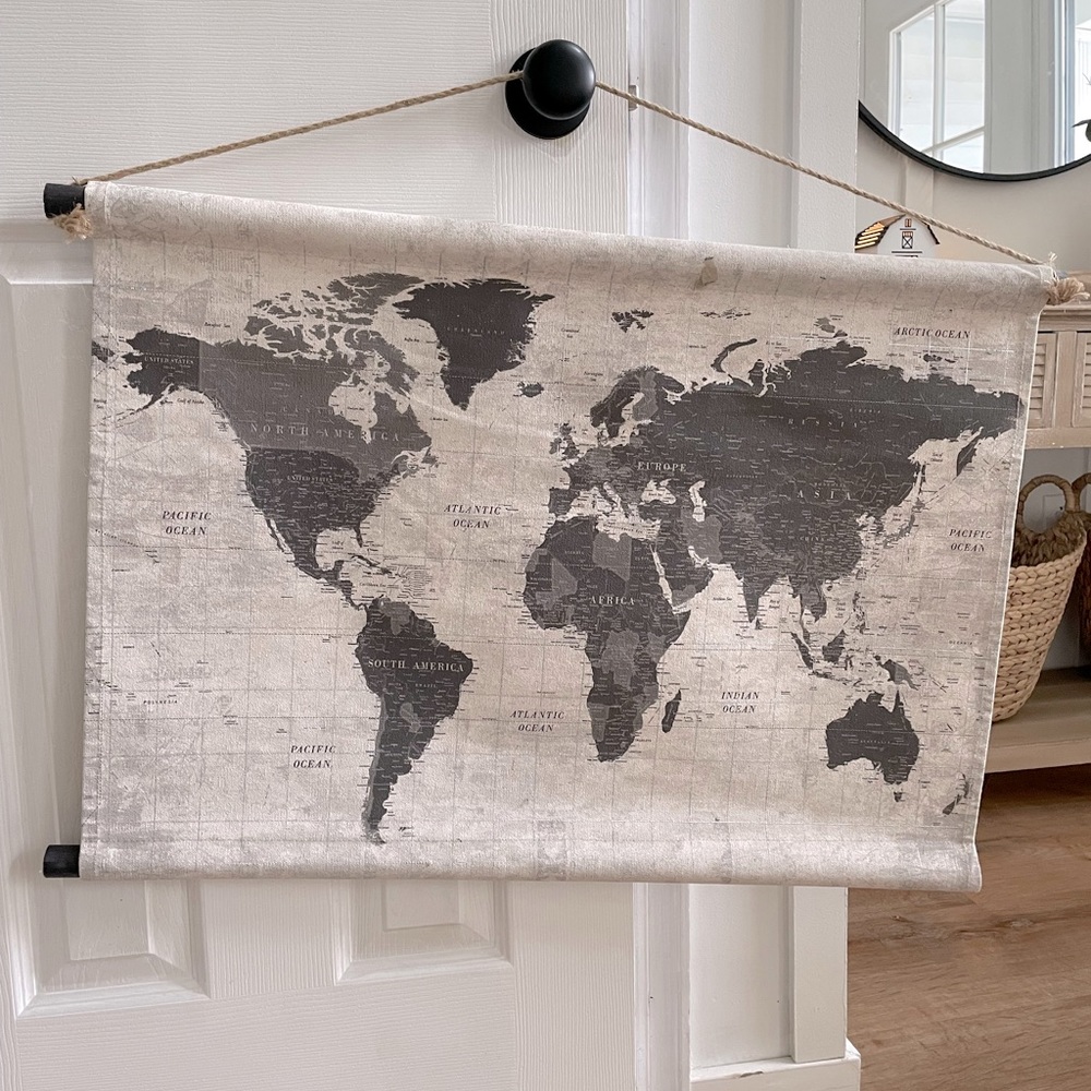 Hanging Canvas Map